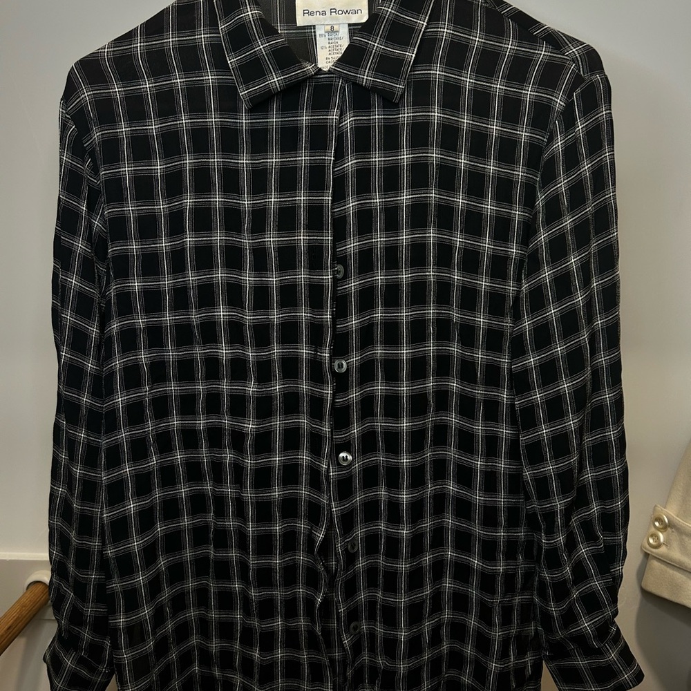 Vintage black and white collared shirt